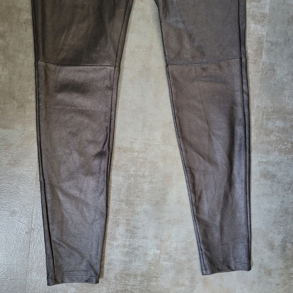 Trouvé Faux Leather Classic Black Caviar Pull On Leggings, Women's Size Small - Picture 3 of 12